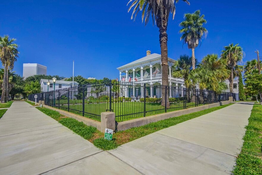 More Photos Of 1502 Market St, Galveston Hospitality For Sale