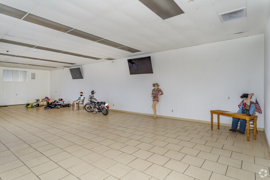 More Photos Of 295 Kietzke Ln, Reno General Retail For Lease