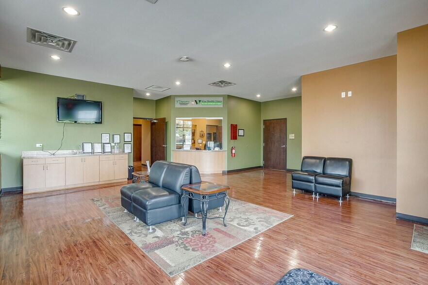 More Photos Of 3100 N Tarrant Pky, Fort Worth Medical For Lease