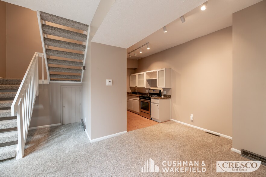 More Photos Of 1020 Kenilworth Ave, Cleveland Apartments For Sale