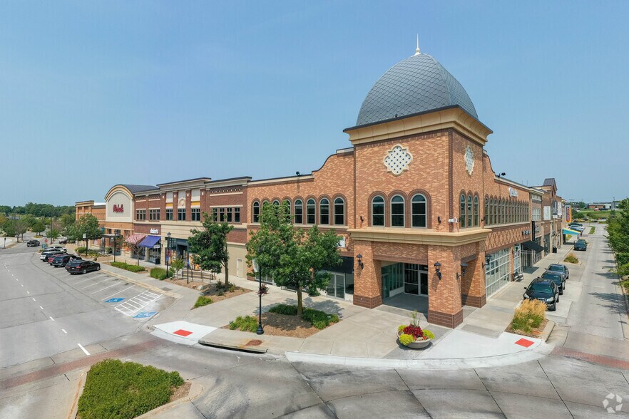 More Photos Of 7809-7949 Towne Center Pky, Papillion Unknown For Lease