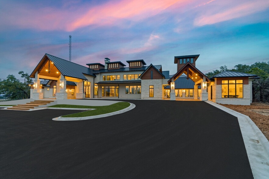 More Photos Of 7505 E US Highway 290, Johnson City Flex For Sale