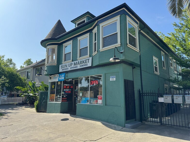 Primary Photo Of 2620 T St, Sacramento Storefront Retail Residential For Sale