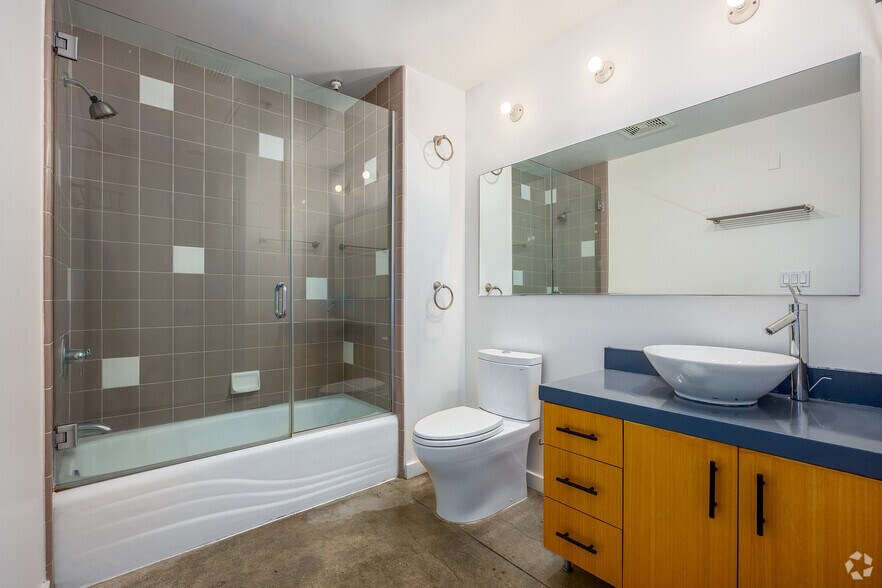 More Photos Of 1530 J St, Sacramento Apartments For Lease