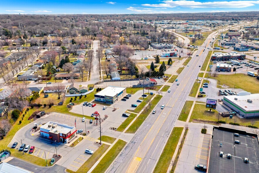 More Photos Of 1931 Main St, Green Bay Medical For Sale