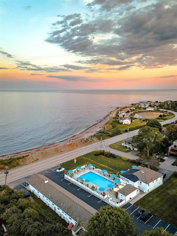 More Photos Of 741 Ocean Blvd, Rye Hotel For Sale