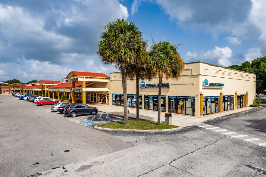 More Photos Of 2704-2858 N Hiawassee Rd, Orlando Unknown For Lease