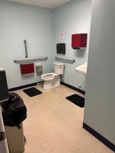 More Photos Of 441 Piney Forest Rd, Danville Office For Lease