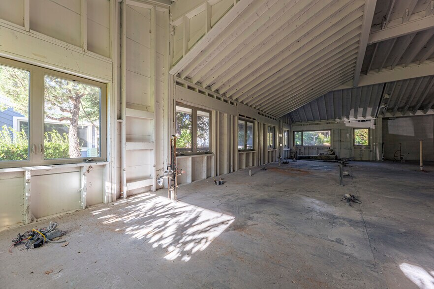 More Photos Of 8000 E Prentice Ave, Englewood Office For Sale