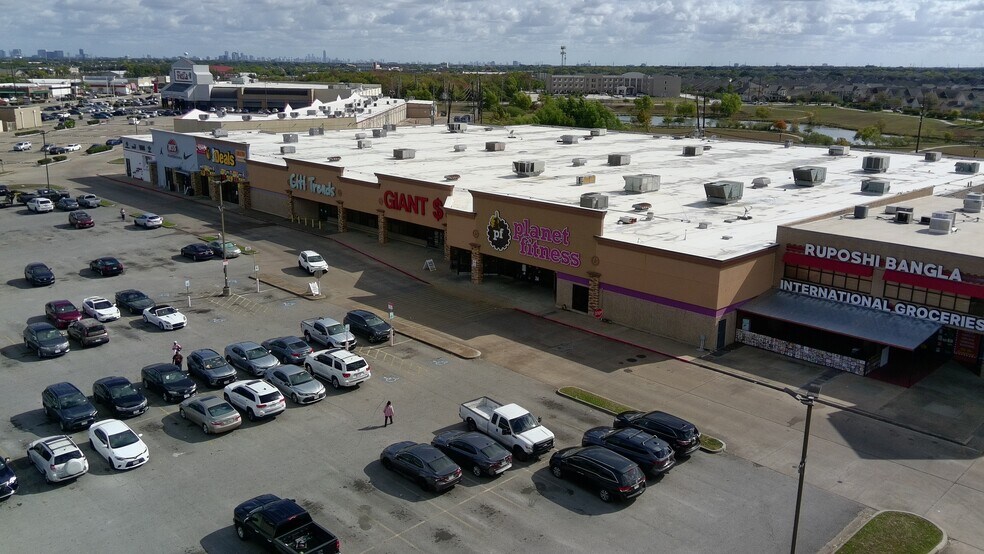 Primary Photo Of 14485 Bellaire Blvd, Houston Storefront For Lease