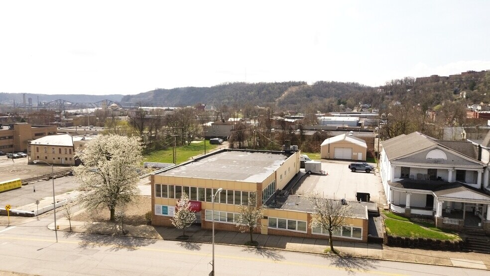 More Photos Of 630 Market St, Steubenville Office For Sale