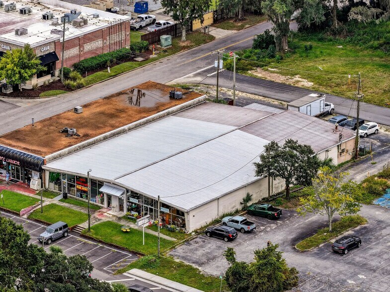 More Photos Of 1711 E Victory Dr, Savannah Storefront For Sale