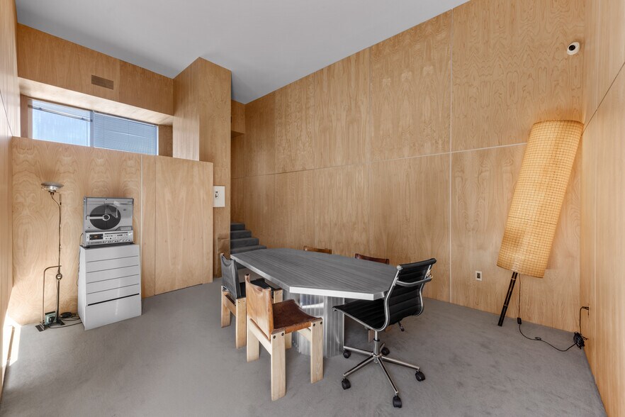 More Photos Of 2972 Glendale Blvd, Los Angeles Loft Creative Space For Lease