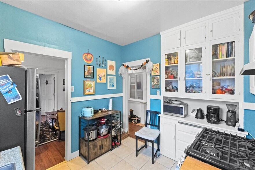 More Photos Of 2835 Anza St, San Francisco Apartments For Sale