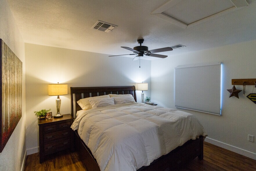 More Photos Of 1630 Foothill Dr, Boulder City Industrial For Sale