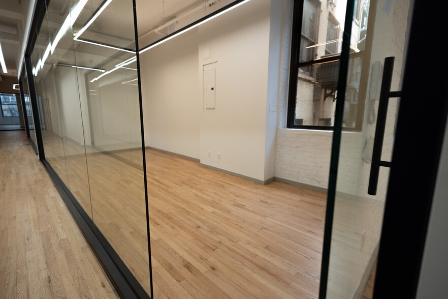 More Photos Of 31 Howard St, New York Loft Creative Space For Lease