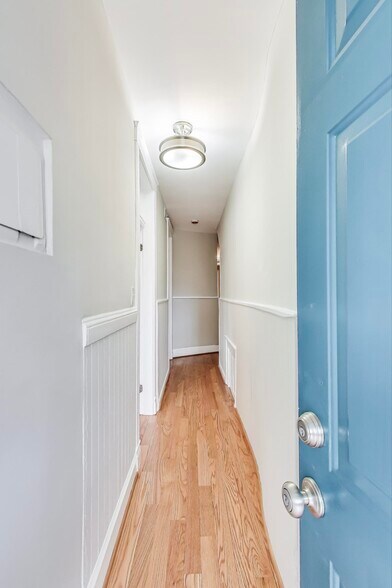 More Photos Of 212 Elm St NW, Washington Apartments For Sale