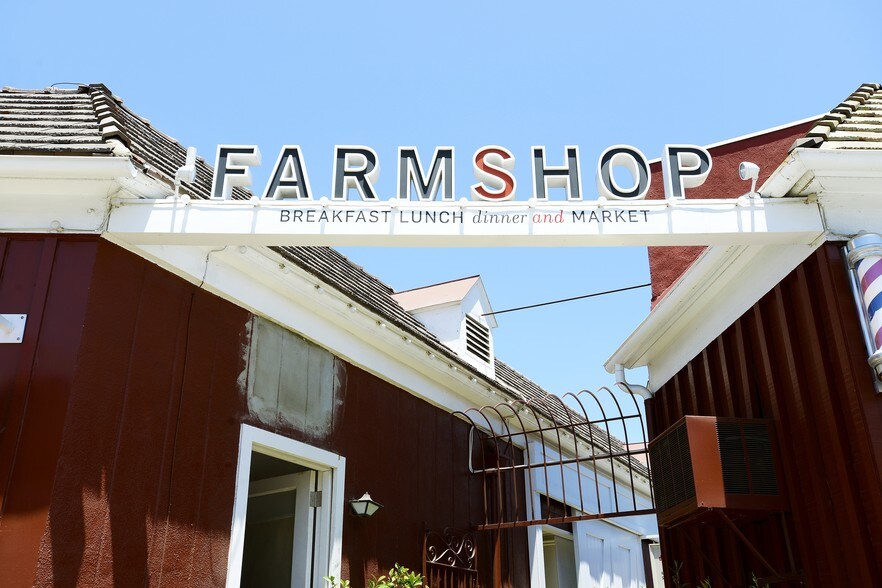 More Photos Of 250 26th St, Santa Monica Office Residential For Lease