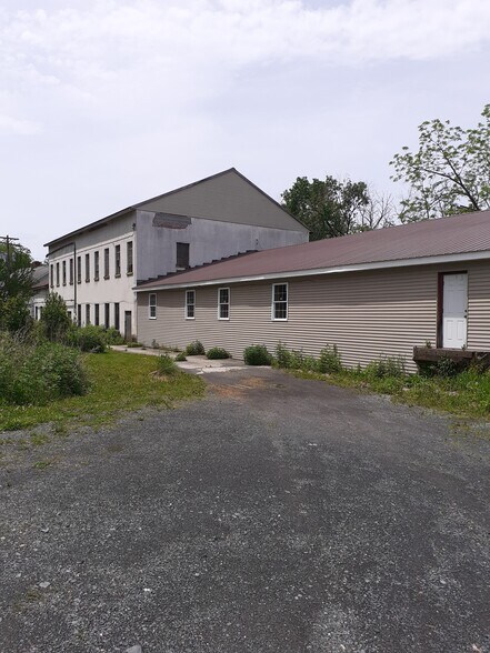 More Photos Of 2763 Highway 6, Slate Hill Warehouse For Sale