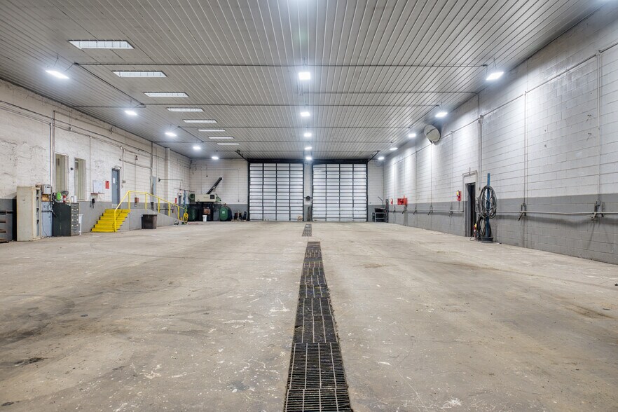 More Photos Of 504 29th St, Parkersburg Warehouse For Lease