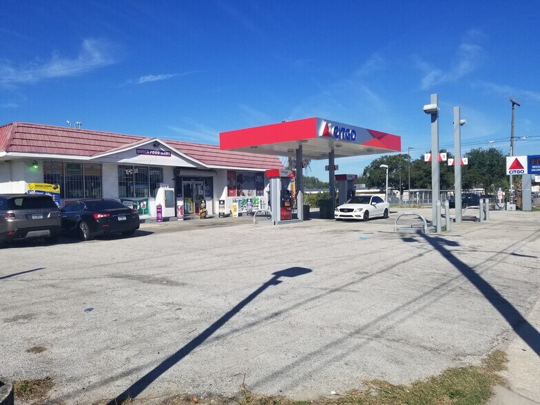 Primary Photo Of 1225 S 78th St, Tampa Service Station For Sale