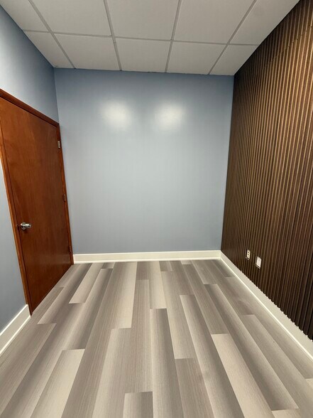 More Photos Of 1911 Harrison St, Hollywood Medical For Lease