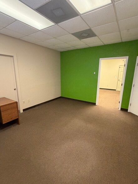 More Photos Of 139 S Pebble Beach Blvd, Sun City Center Unknown For Lease