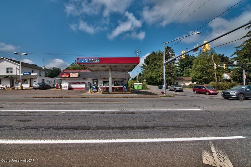 More Photos Of 541 State Route 93, Sugarloaf Light Distribution For Lease