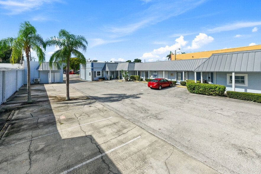 Primary Photo Of 226 King St, Cocoa Unknown For Lease