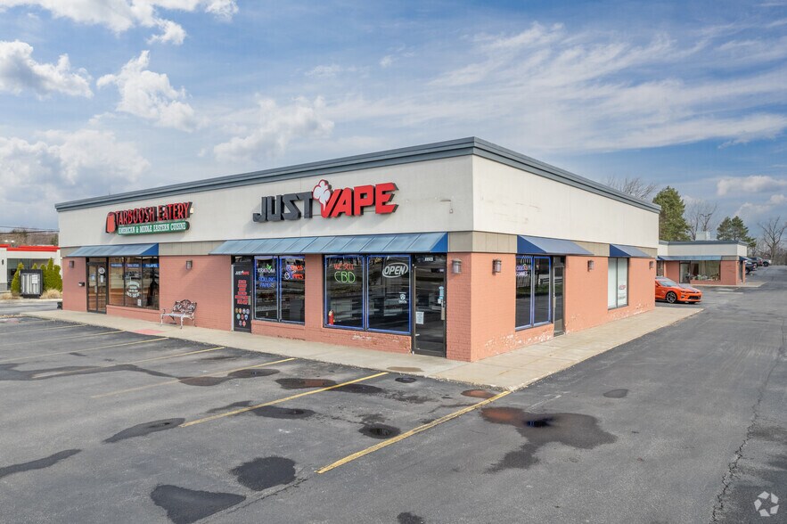 More Photos Of 1120-1144 W Pleasant Valley Rd, Parma Storefront Retail Office For Lease