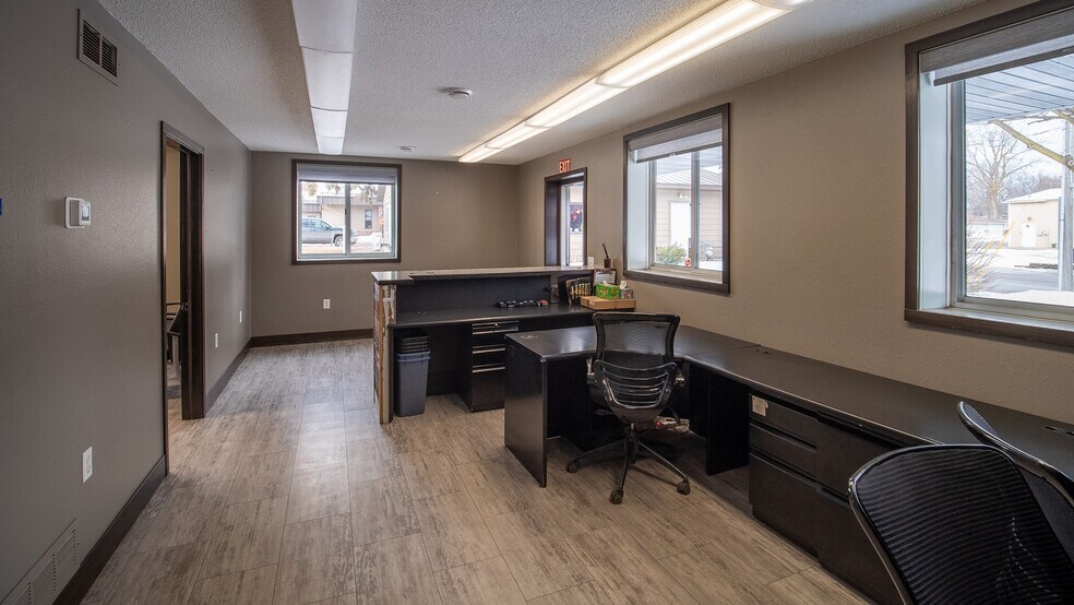 More Photos Of 203 Main St E, Elysian Auto Repair For Sale