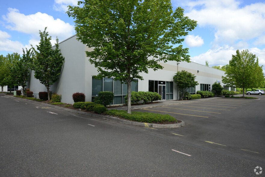 2240 NE Griffin Oaks St, Hillsboro, OR 97124 For Lease