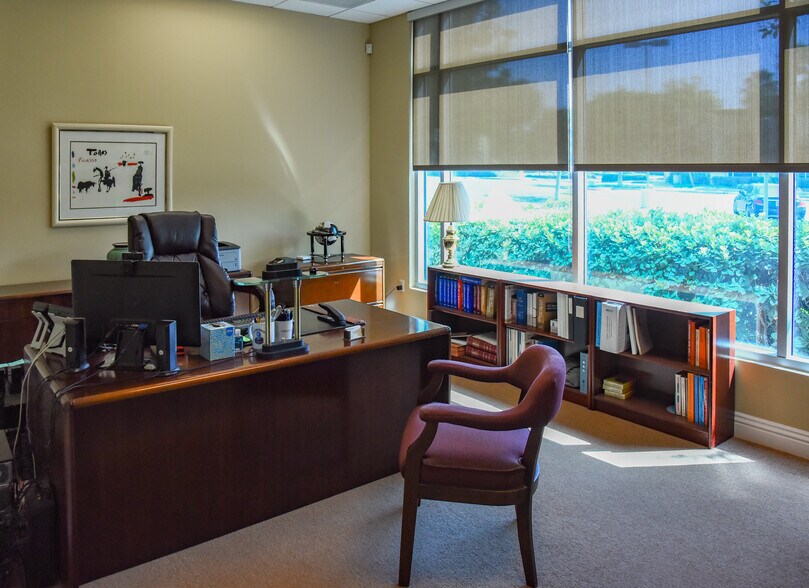 More Photos Of 26023 Acero, Mission Viejo Office For Lease
