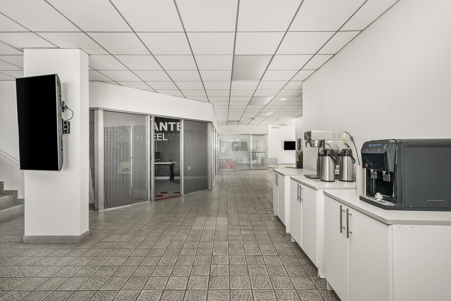 More Photos Of 8559 Artesia Blvd, Bellflower Auto Dealership For Sale