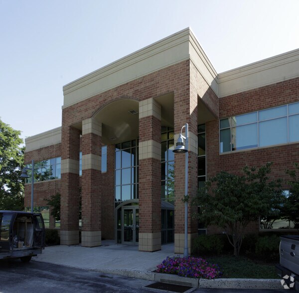 More Photos Of 83 General Warren Blvd, Malvern Office For Lease
