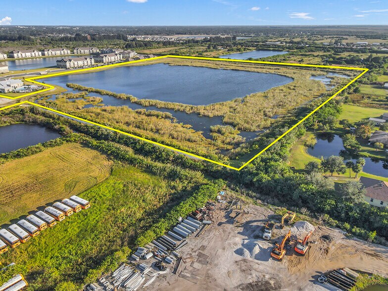 More Photos Of 305 Laredo Dr, Cocoa Land For Sale