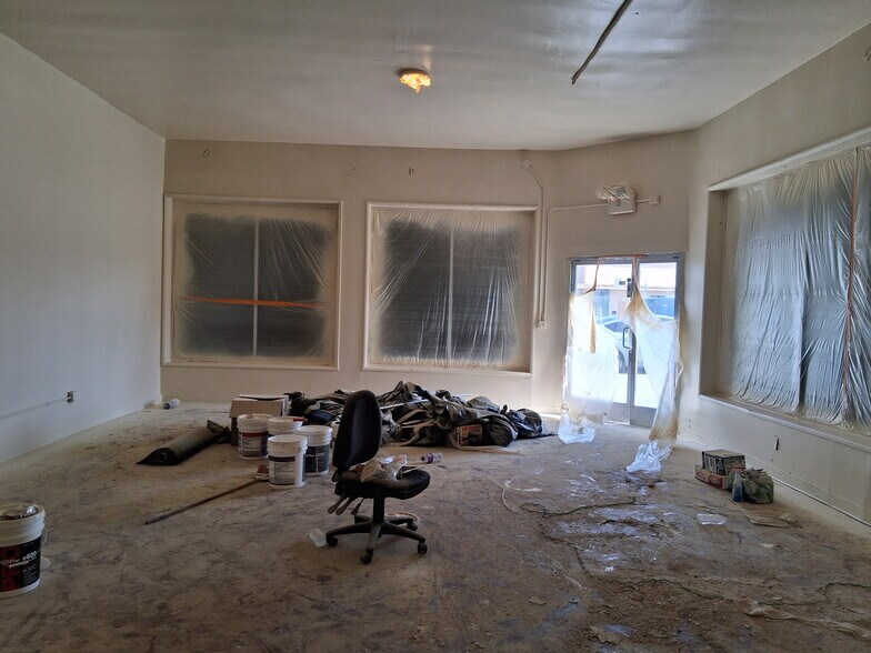 More Photos Of 1644 E Compton Blvd, Compton Freestanding For Lease