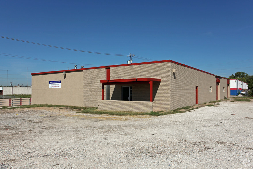 Primary Photo Of 301 E Walnut St, Garland Warehouse For Sale