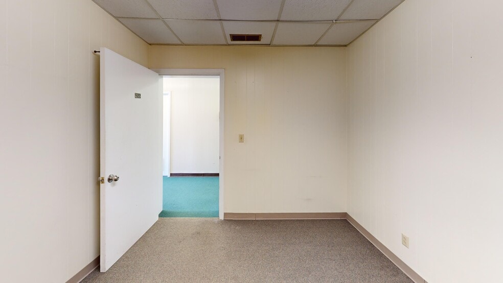 More Photos Of 1208 Broad St, Phenix City Office For Lease