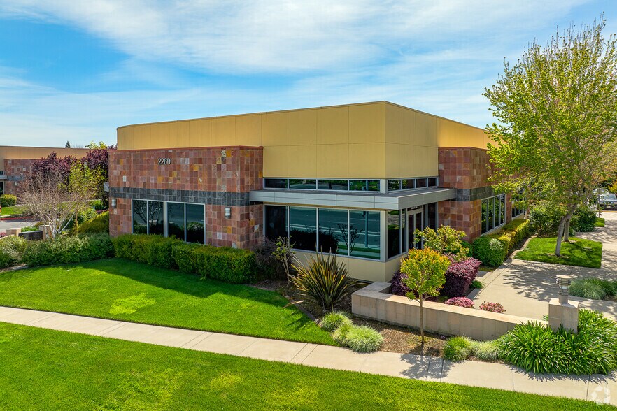 More Photos Of 2250 Del Paso Rd, Sacramento Unknown For Lease