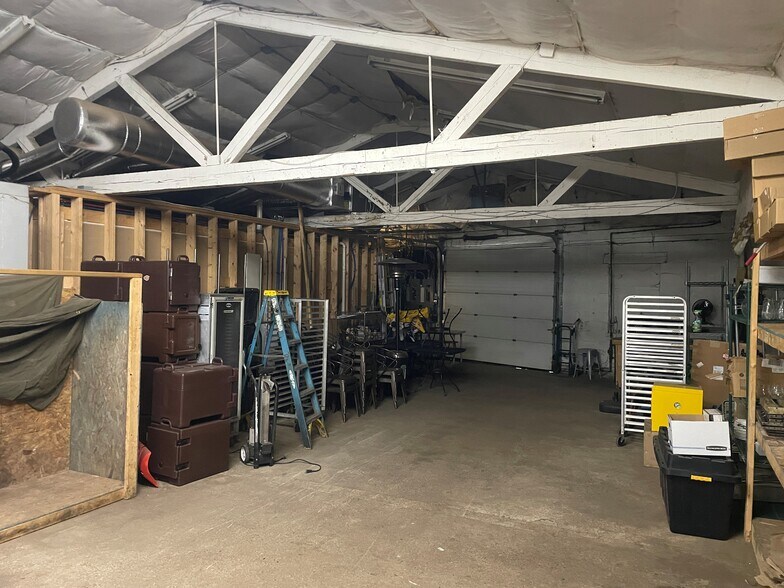 More Photos Of 448 Cottage Rd, South Portland Freestanding For Sale