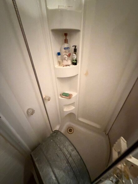 More Photos Of 70 Wilson Ave, Brooklyn Apartments For Lease
