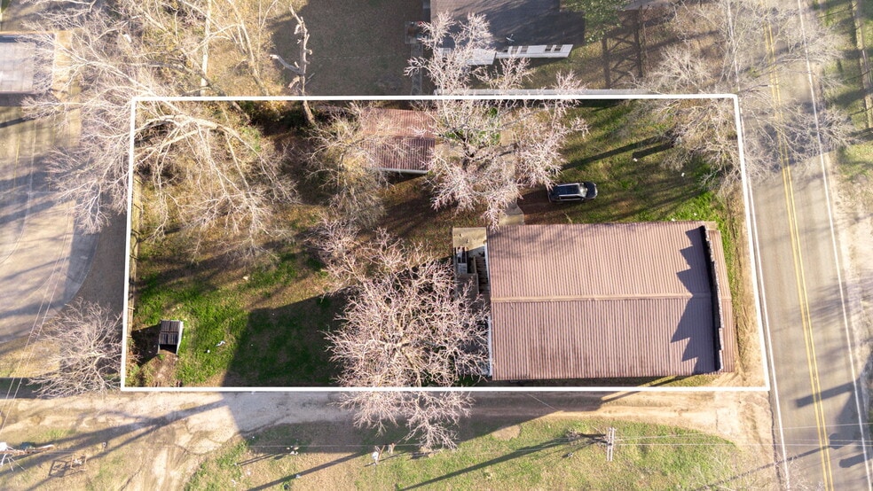 More Photos Of 411 S Kaufman St, Newton Lodge Meeting Hall For Sale