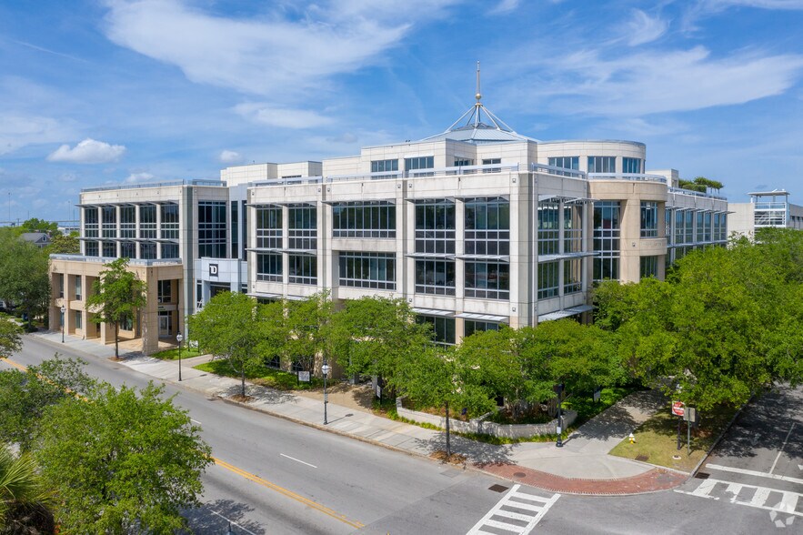 More Photos Of 40 Calhoun St, Charleston Office For Lease