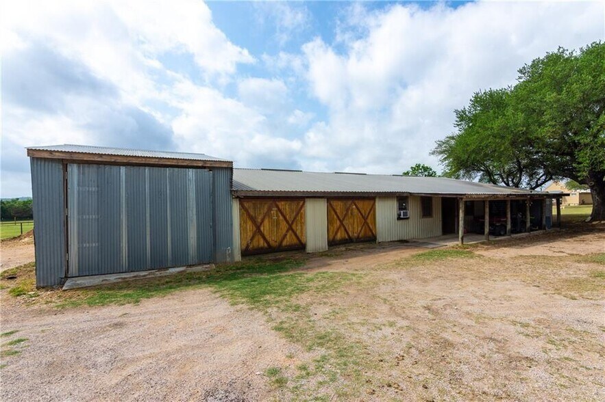 More Photos Of 15000 Fitzhugh Rd, Austin Land For Lease