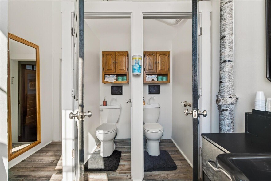 More Photos Of 66 Duttonsville School dr, Cavendish Specialty For Sale