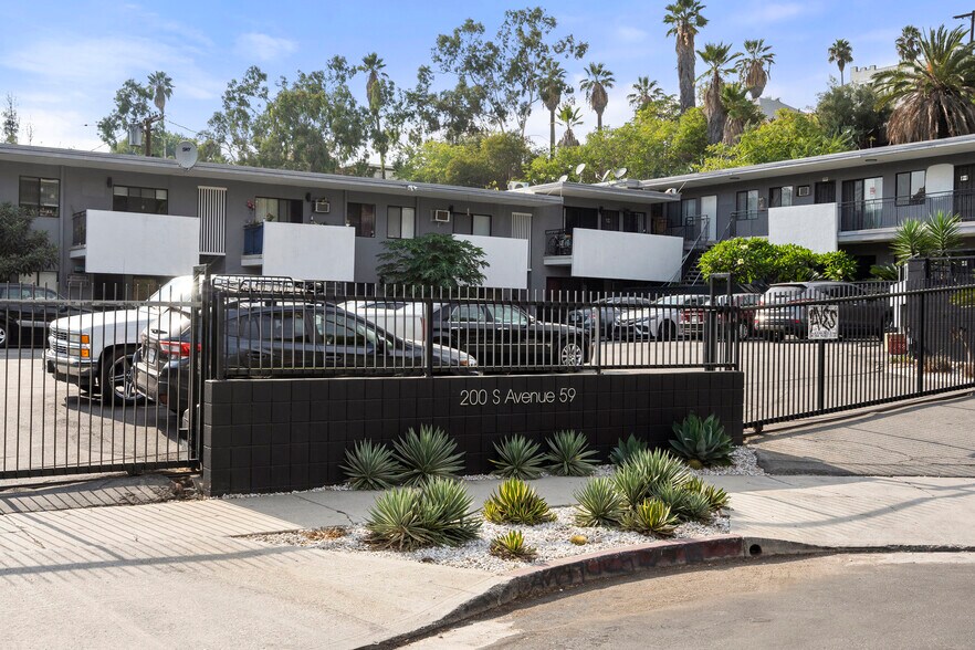 More Photos Of 200 S Avenue 59, Los Angeles Apartments For Sale