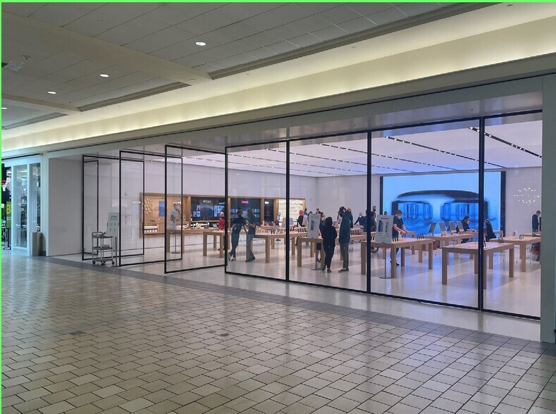 More Photos Of 364 Maine Mall Rd, South Portland Unknown For Lease
