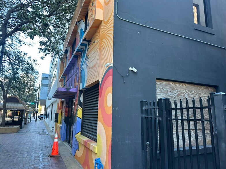 More Photos Of 203 N Marion St, Tampa Office For Sale
