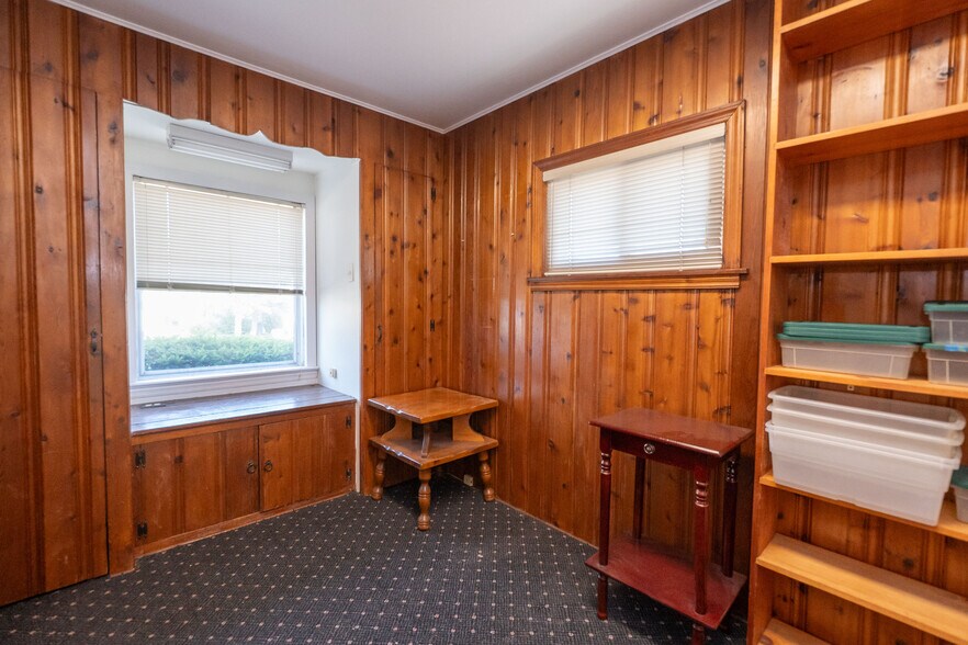 More Photos Of 214 S Main St, Milltown Office For Lease
